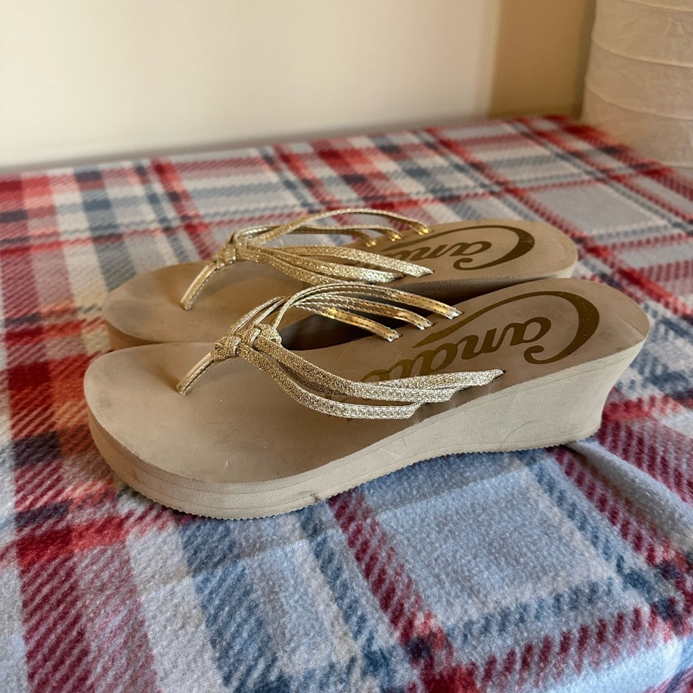 Candie’s Platform Flip Flops